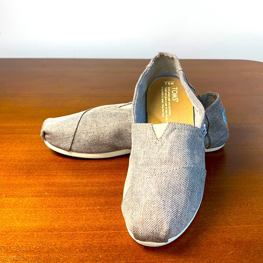 Toms women's shoes